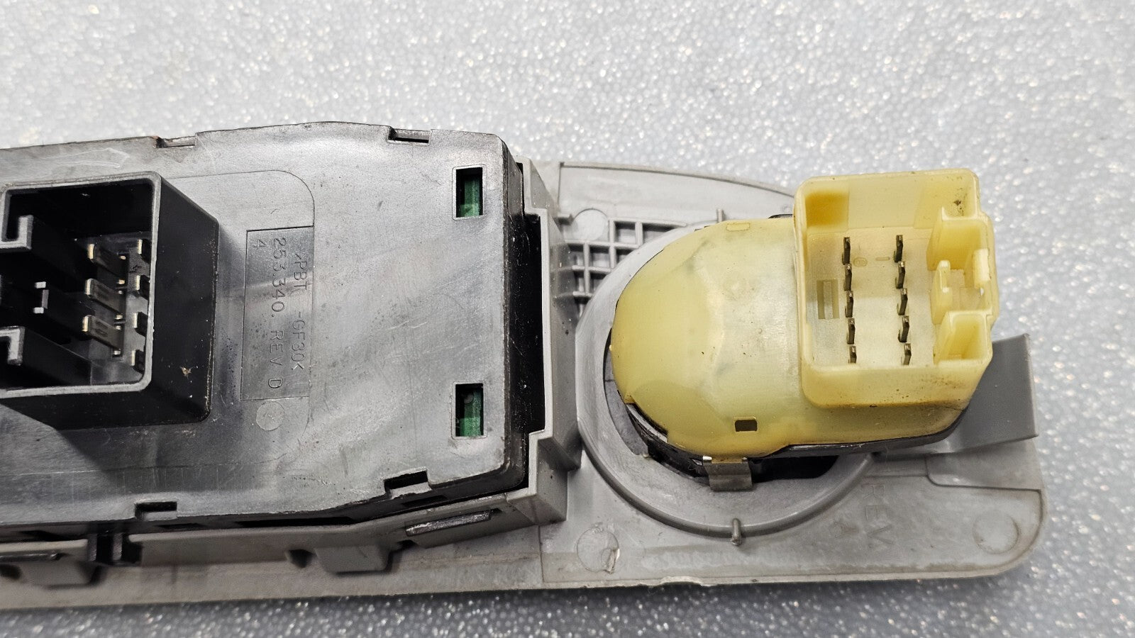 04-06 Charger Magnum Durango Dakota Left Driver Master Power Window Switch Gray