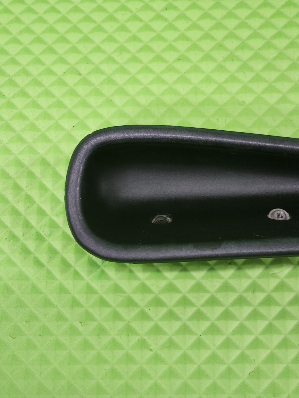 94-01 DODGE RAM 1500 2500 3500 RH PASSENGER INSIDE DOOR HANDLE TRIM INSERT BLACK