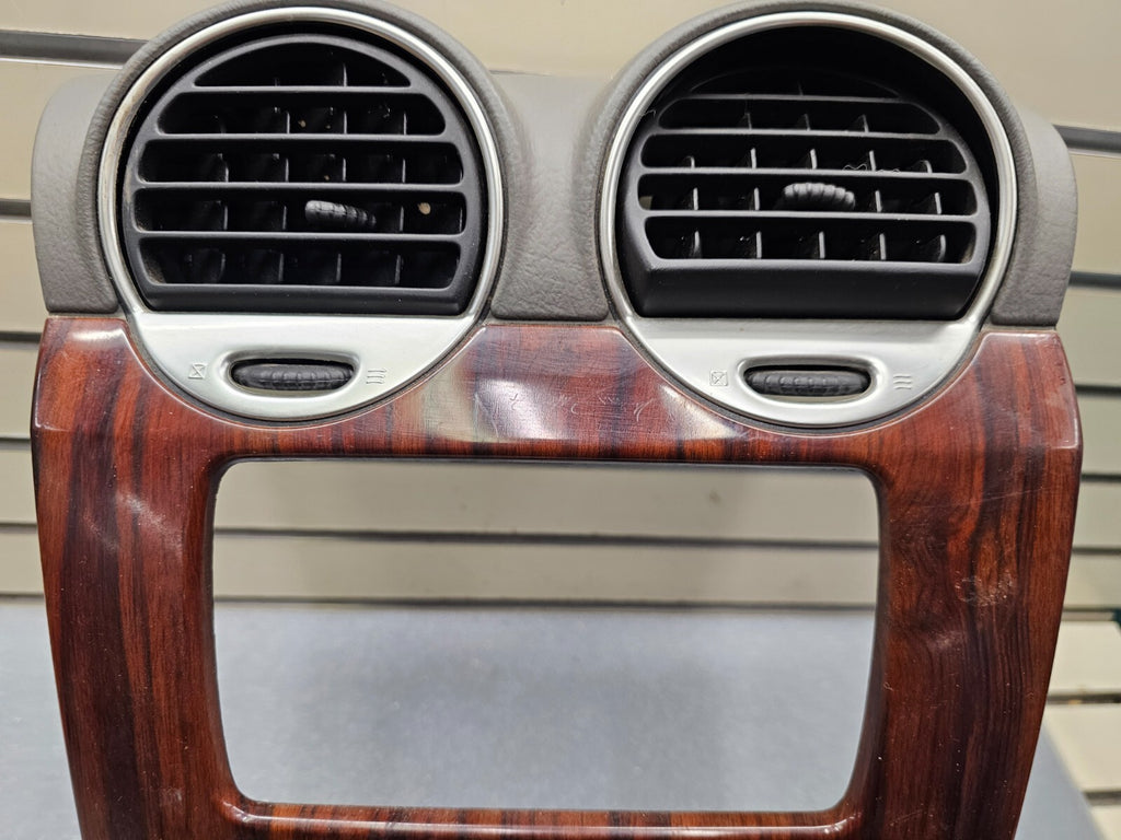 03-08 ENVOY XL FRONT RADIO DASH SURROUND BEZEL TRIM PANEL CLIMATE WOODGRAIN B45