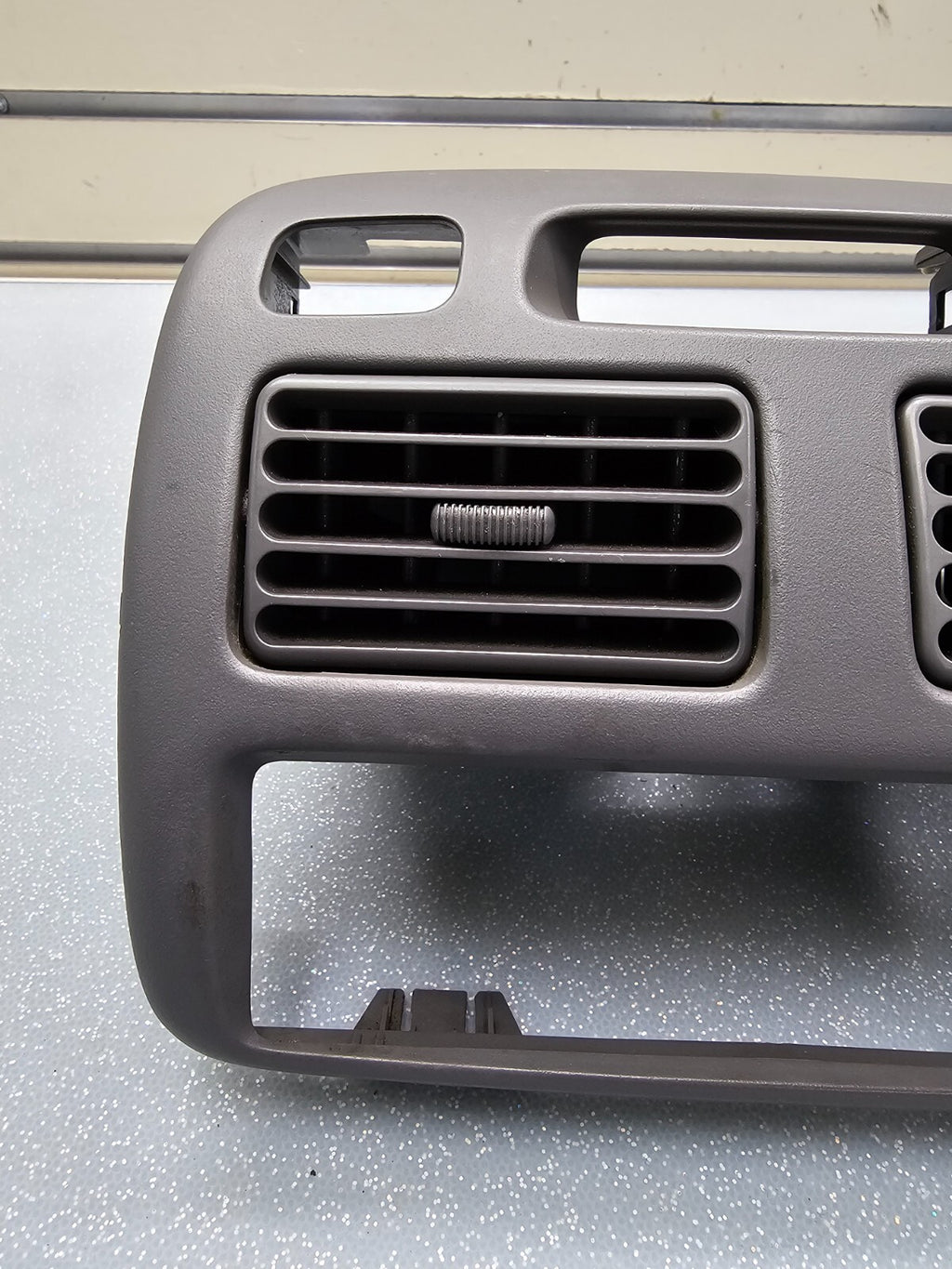 🔥98-02 Toyota Corolla Center Dash AC Air Vent Grille Radio Bezel Trim Panel B34