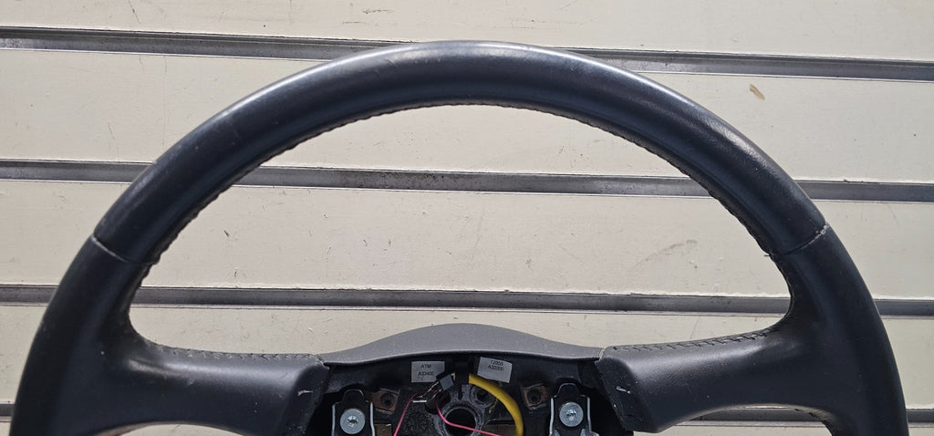 99-02 Chevy Silverado Tahoe Suburban Blazer SONOMA Steering Wheel Leather black