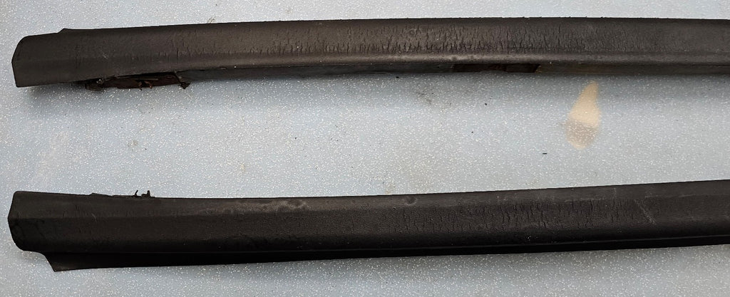 🔥04-08 CHRYSLER PACIFICA LEFT & RIGHT A PILLAR WINDSHIELD MOLDING MOPAR GENUINE