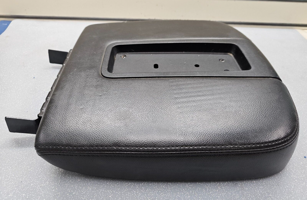 🔥07-13 Tahoe Suburban Yukon Leather Console Lid Armrest Cover Top Pad Black JS5