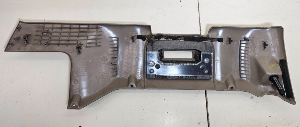 🔥95-99 CHEVY GMC TRUCK CK INSTRUMENT PANEL DASH KNEE BOLSTER PANEL TAN OEM