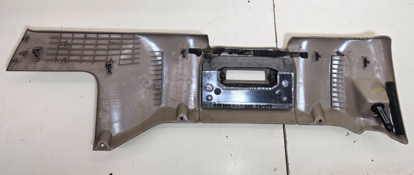 🔥95-99 CHEVY GMC TRUCK CK INSTRUMENT PANEL DASH KNEE BOLSTER PANEL TAN OEM