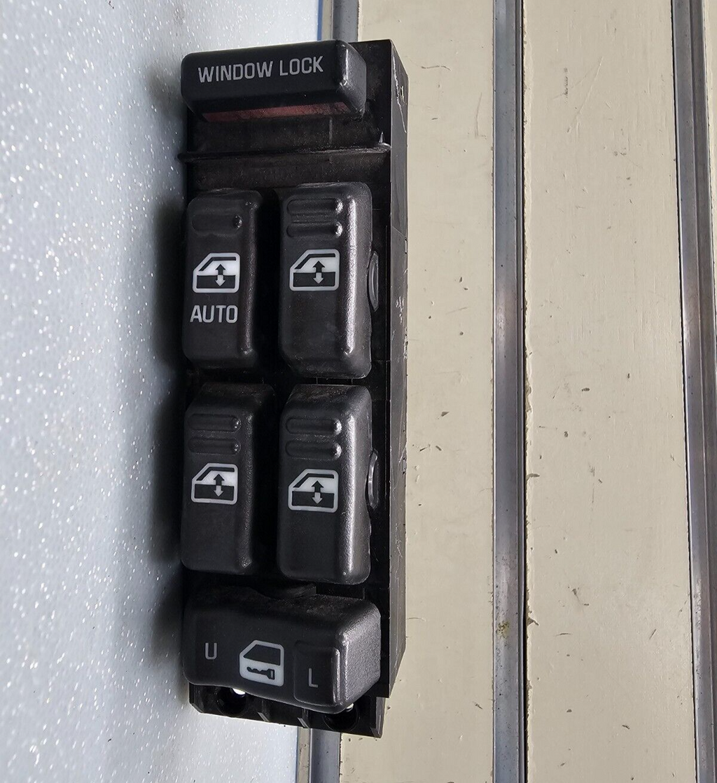 99-02 Silverado SIERRA 4 DOOR FRONT Left DRIVER Master Power Window Switch WS4