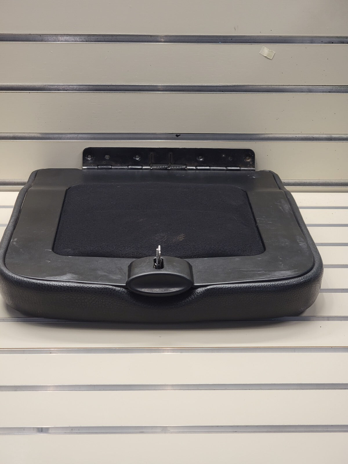 🔥02-08 Dodge RAM Center Console Jump Seat ARMREST Cover Lid Leather Black JS7