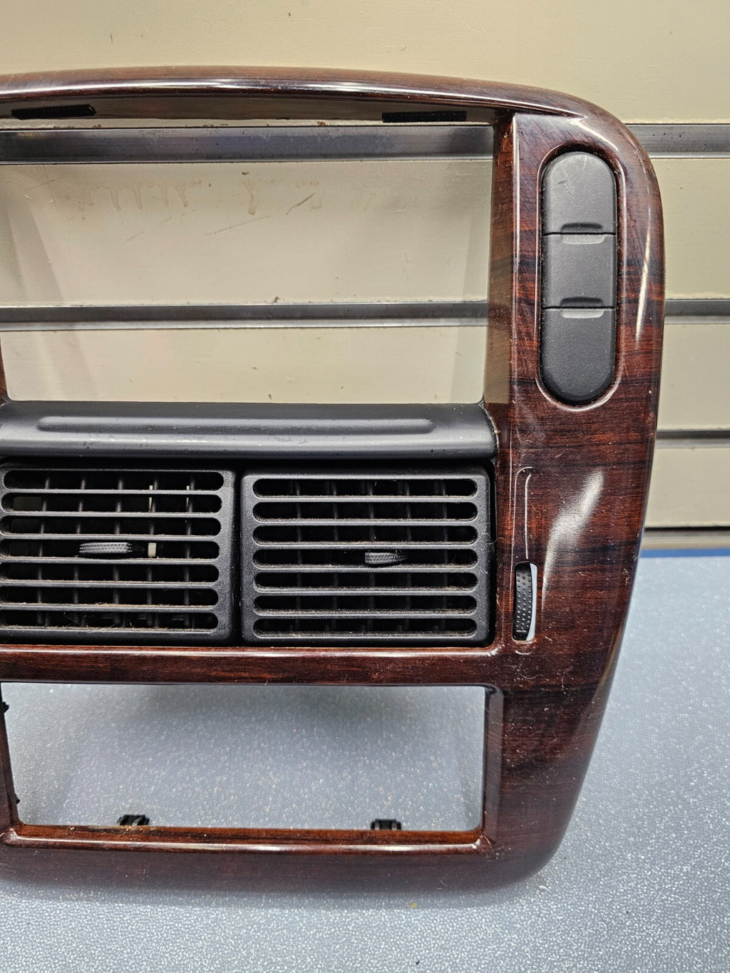 02-05 FORD EXPLORER RADIO AUDIO CLIMATE TEMPERATURE CONTROL BEZEL TRIM WOODGRAIN