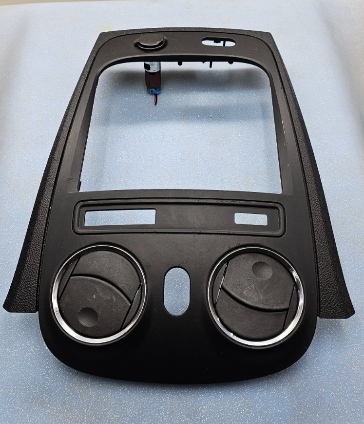 🔥06-11 Chevrolet HHR Center Dash Radio Climate Panel Trim Bezel Vents Black