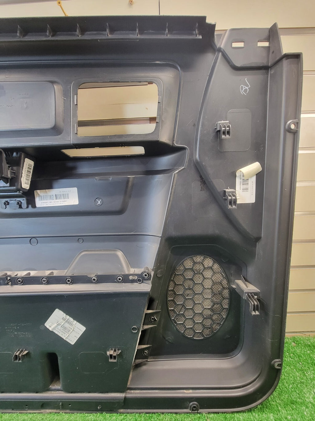 🔥2012-2015 Dodge RAM Interior Door Panel Front RIGHT SIDE PASSENGER GRAY