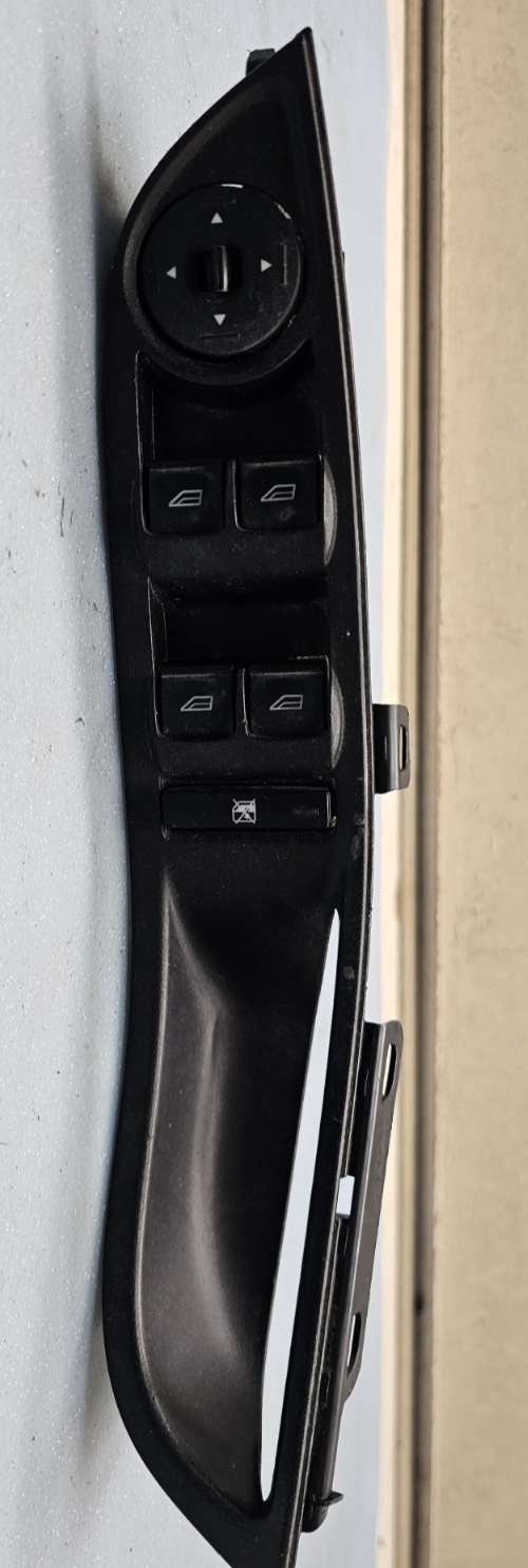 12-18 Focus Escape Front Left Driver Master Power Window Switch Regulator Black