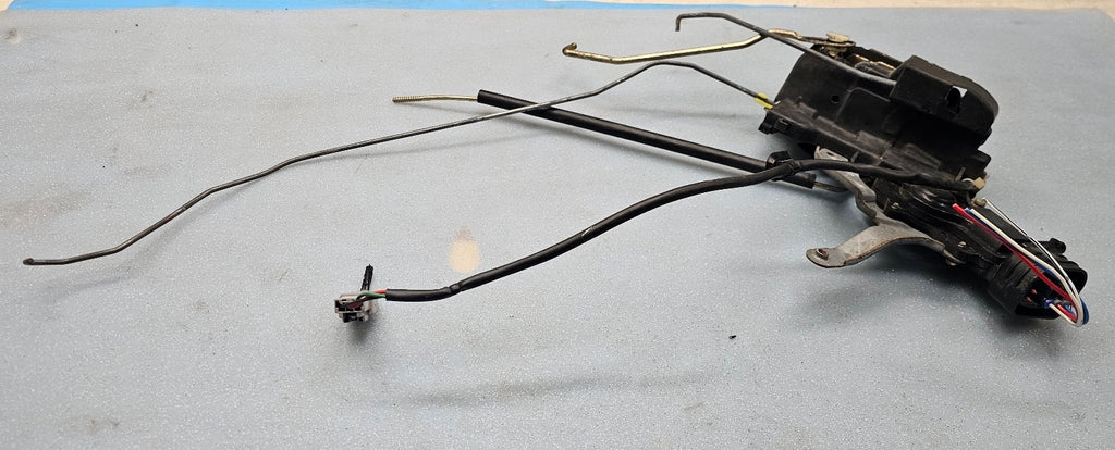 🔥98-02 TOYOTA COROLLA CHEVY PRIZM FRONT LEFT DRIVER DOOR LATCH ACTUATOR OEM