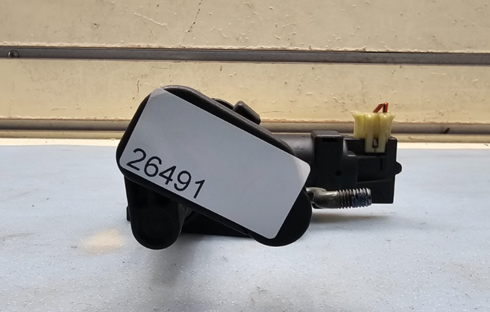 🔥01-07 Caravan Town Country Rear Vent Window Motor Actuator Assembly RH OEM