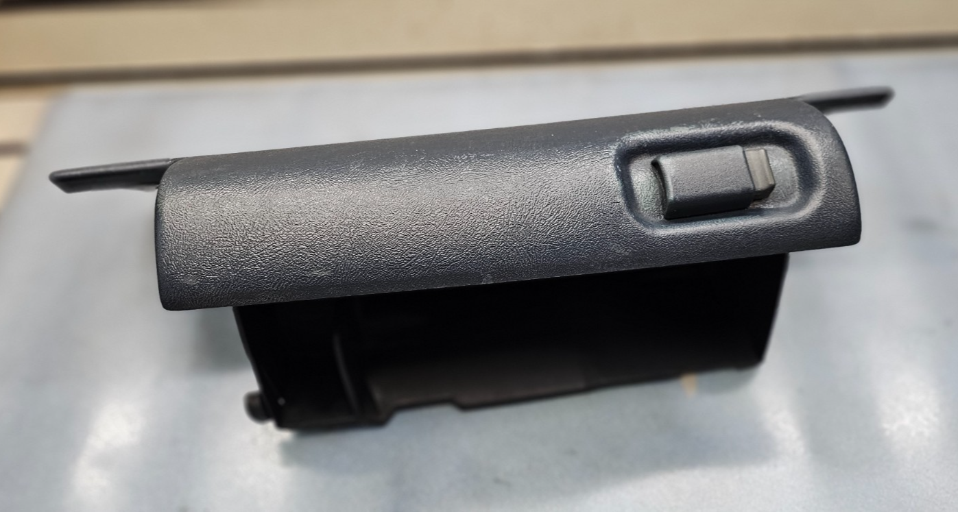 95-99 CHEVY GMC TRUCK SILVERADOC/K Glove Box Storage Compartment Assembly BLACK