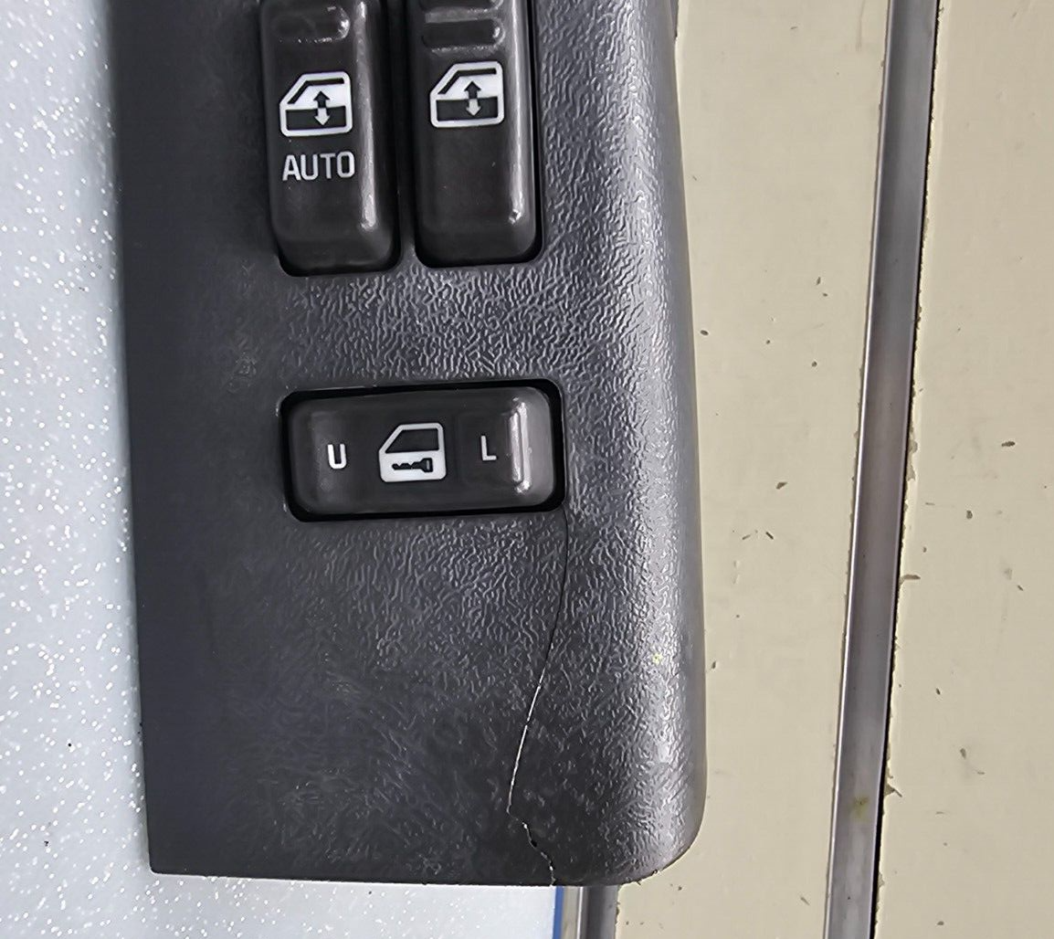 🔥99-02 Silverado SIERRA 2 DOOR LEFT Driver Master Door Window Switch Black WS4