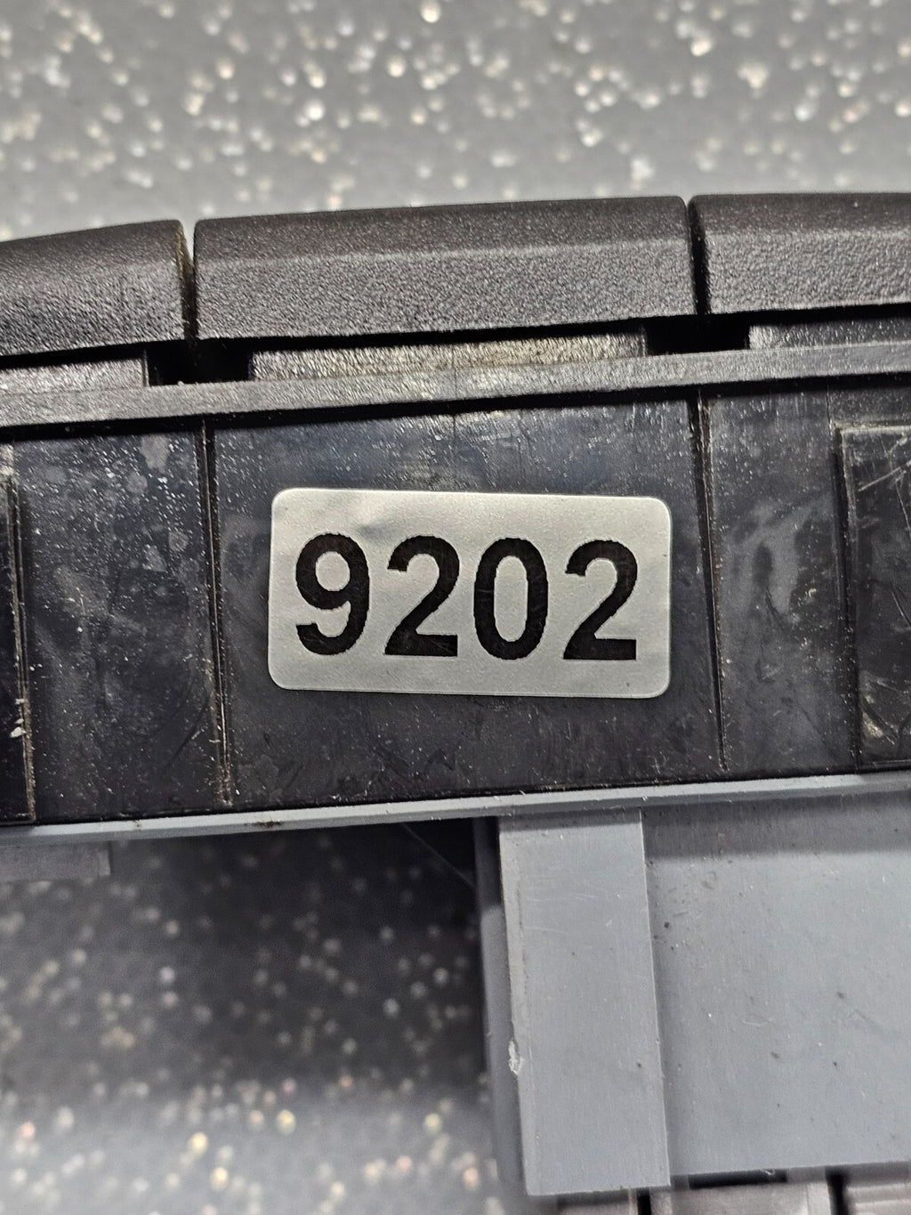 02-05 Explorer Mountaineer Left Driver Information Display Switch SETUP Assembly