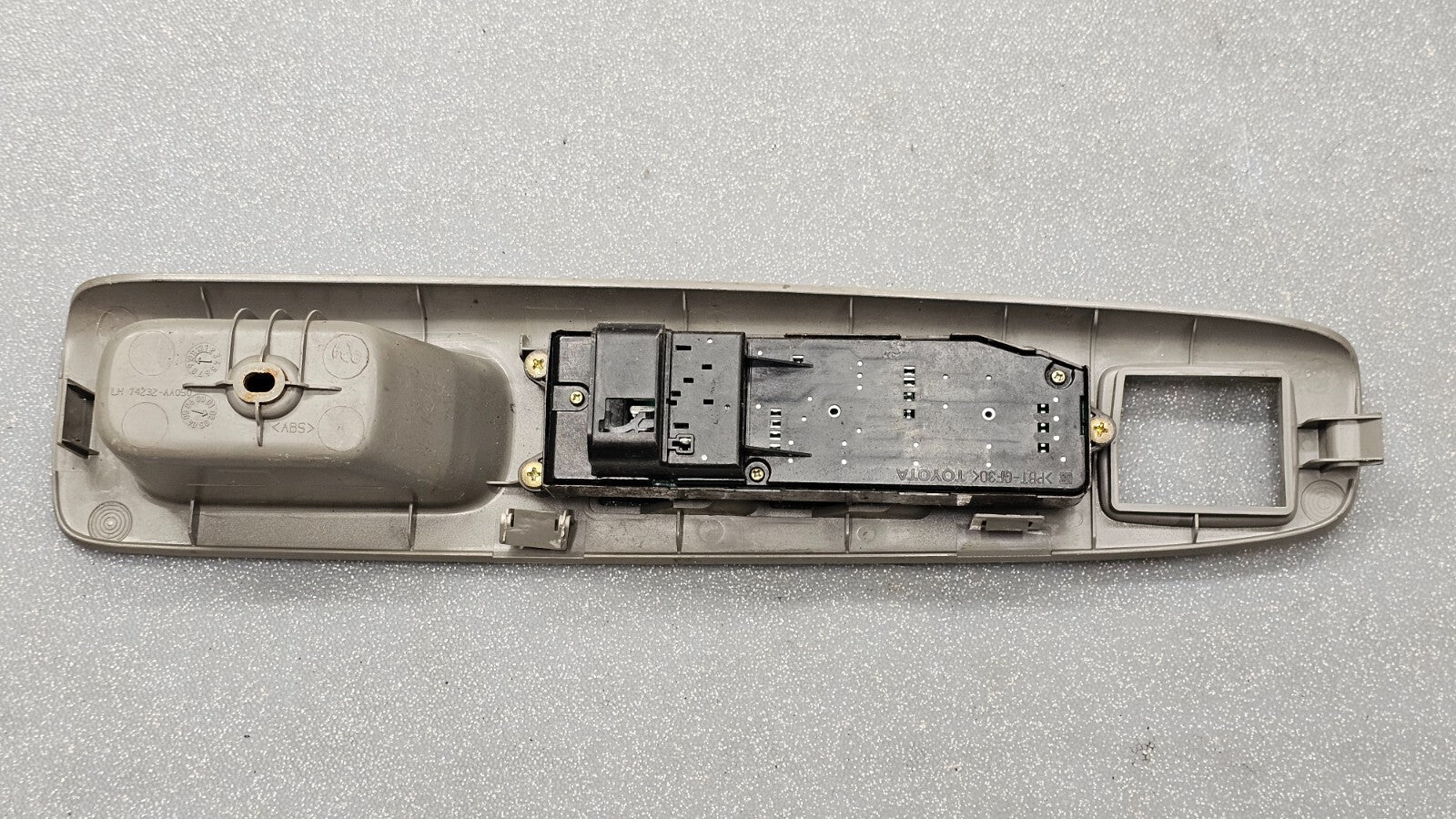 02-06 Camry Sienna Front Left Driver Master Power Window Switch Assembly LT Tan