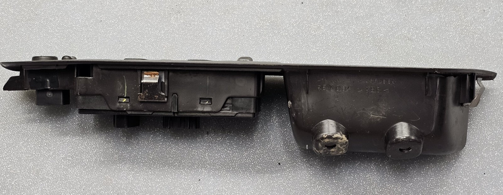 🔥06-08 CHEVY IMPALA LEFT DRIVER MASTER POWER WINDOW SWITCH BEZEL ASSEMBLY BLACK