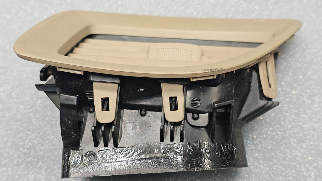 🔥08-12 Chevy Malibu Dash  Right Passenger AC Air Vent Heater Conditioning Tan