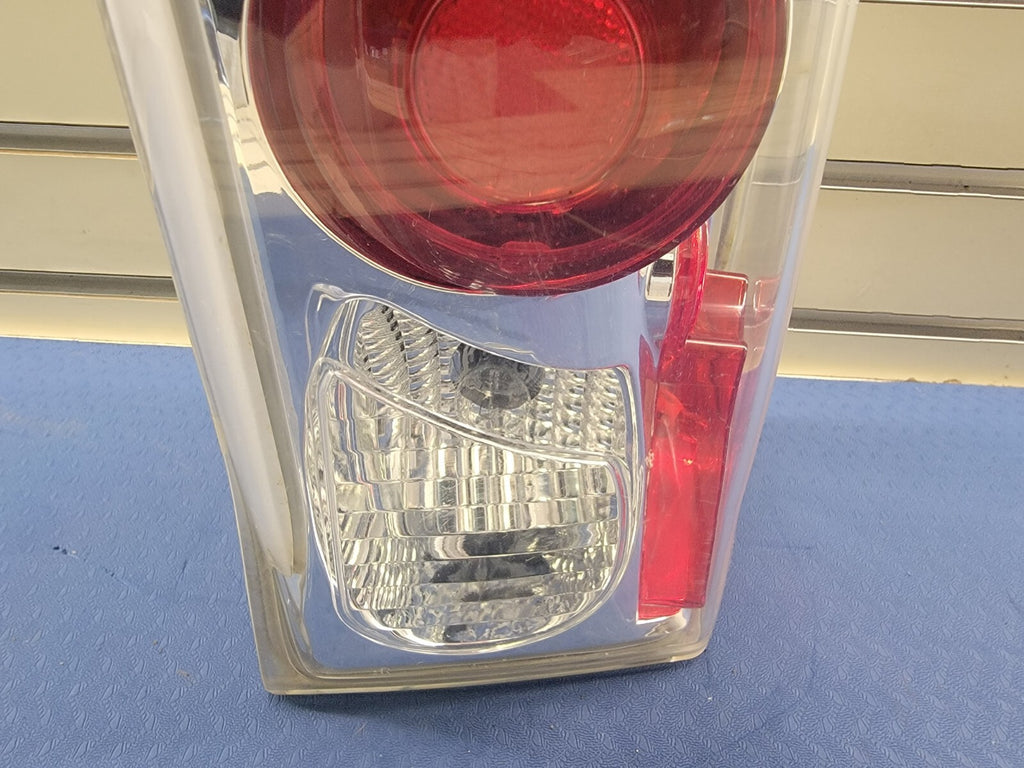 🔥02-06 Cadillac Escalade Base Sport Tail Light LAMP LEFT DRIVER Chrome Assembly