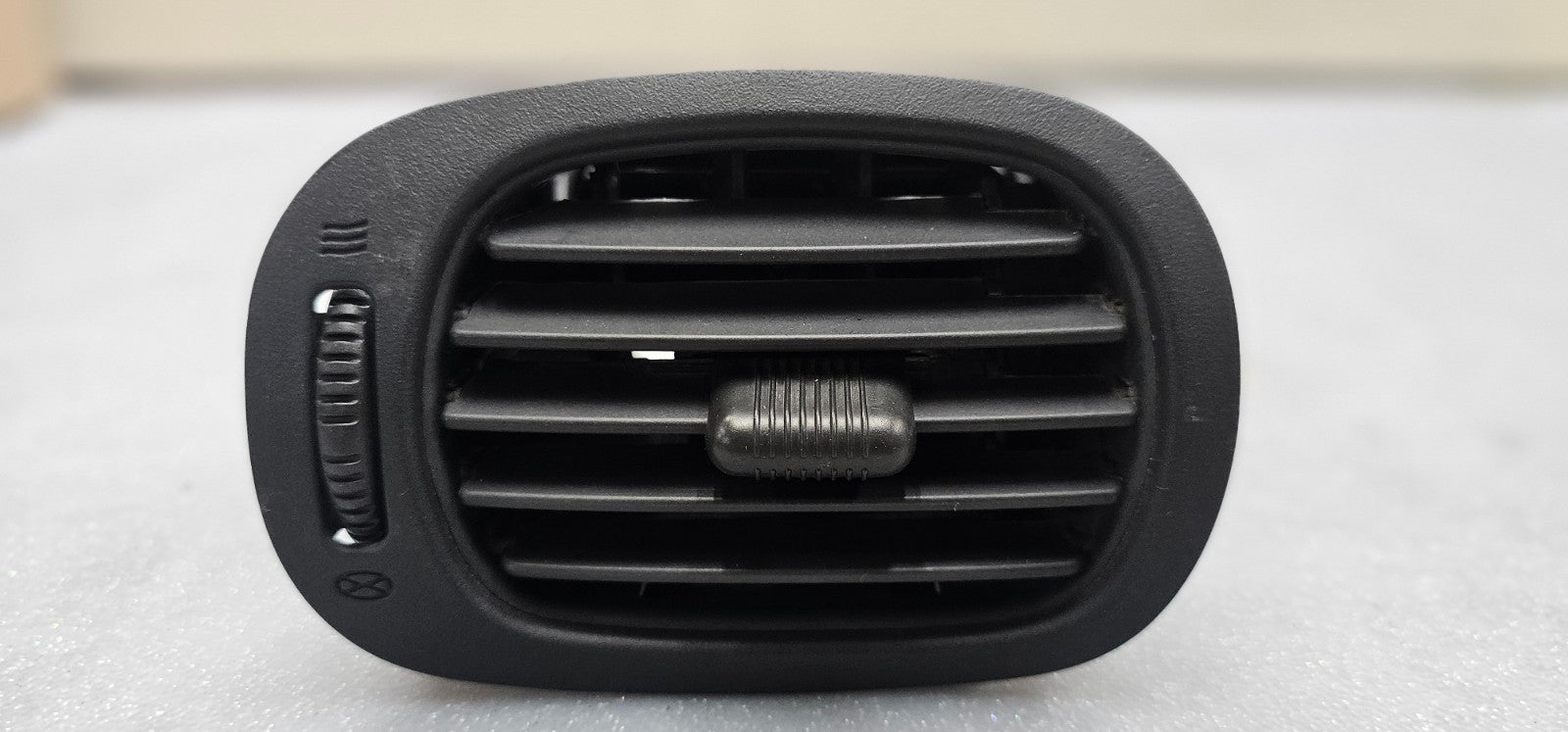 🔥01-07 Grand Caravan Chrysler Town Country Dash Left Driver Air Vent Black