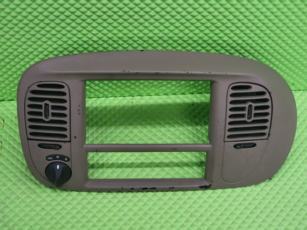 🔥97-03 Ford F150 Center Dash Radio Climate BEZEL Trim Panel 🔴A4WD Light Tan B1
