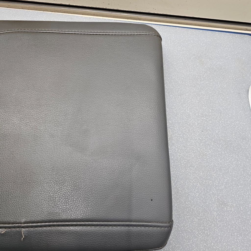 🔥13-18 Dodge Ram Center Console Lid Armrest Leather Cover Top Pad Assembly Gray