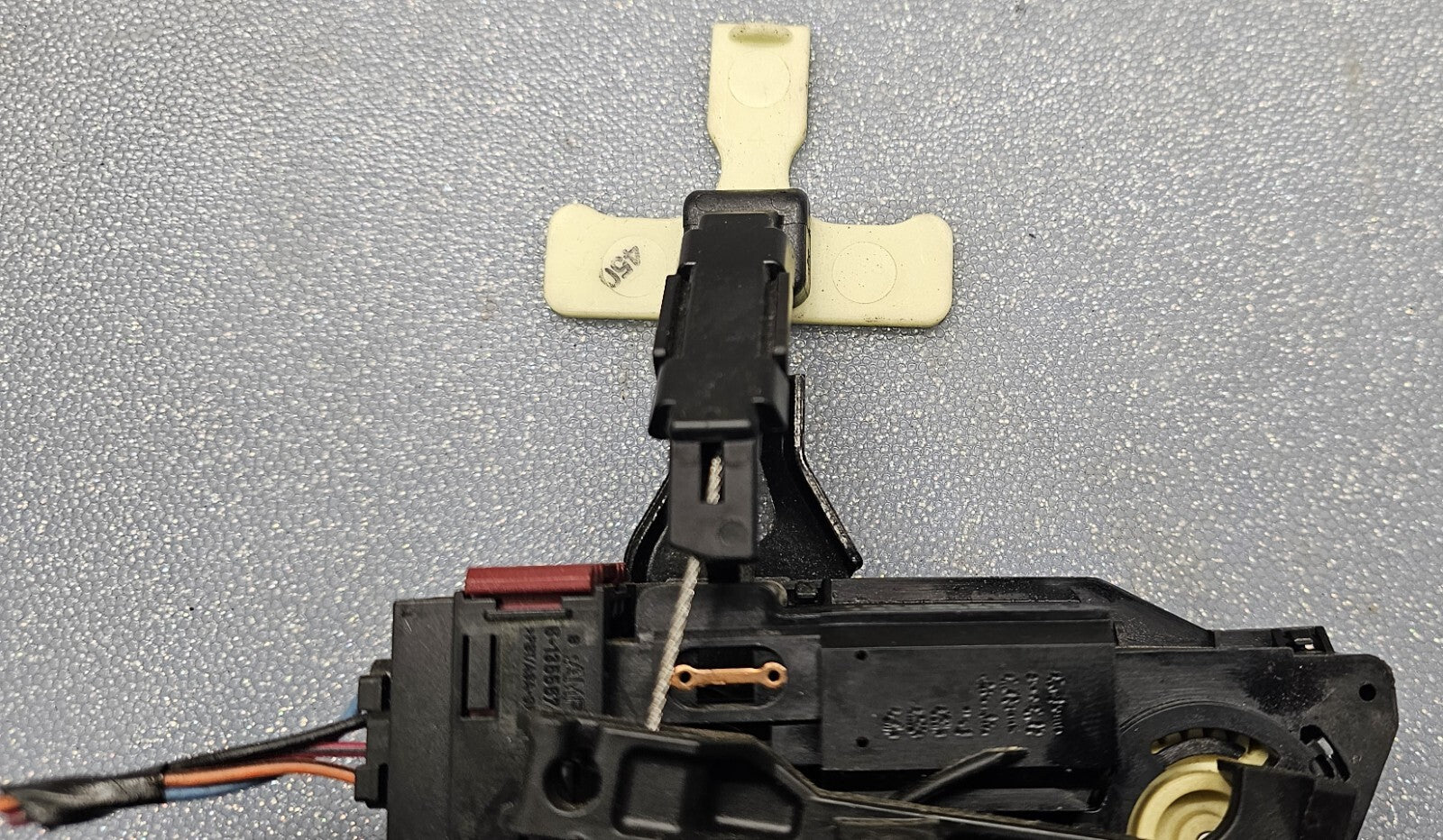 🔥2005-2009 BUICK LACROSSE TRUNK LID LATCH POWER LOCK ACTUATOR RELEASE ASSEMBLY