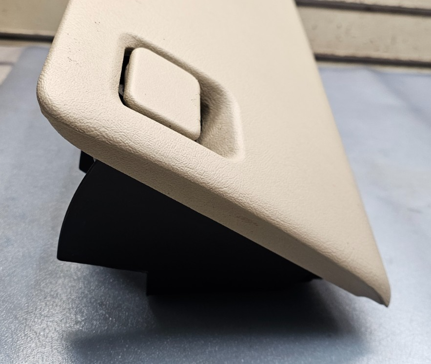 🔥99-06 SILVERADO SIERRA Dash GLOVE BOX Storage Compartment Assembly LID TAN G3