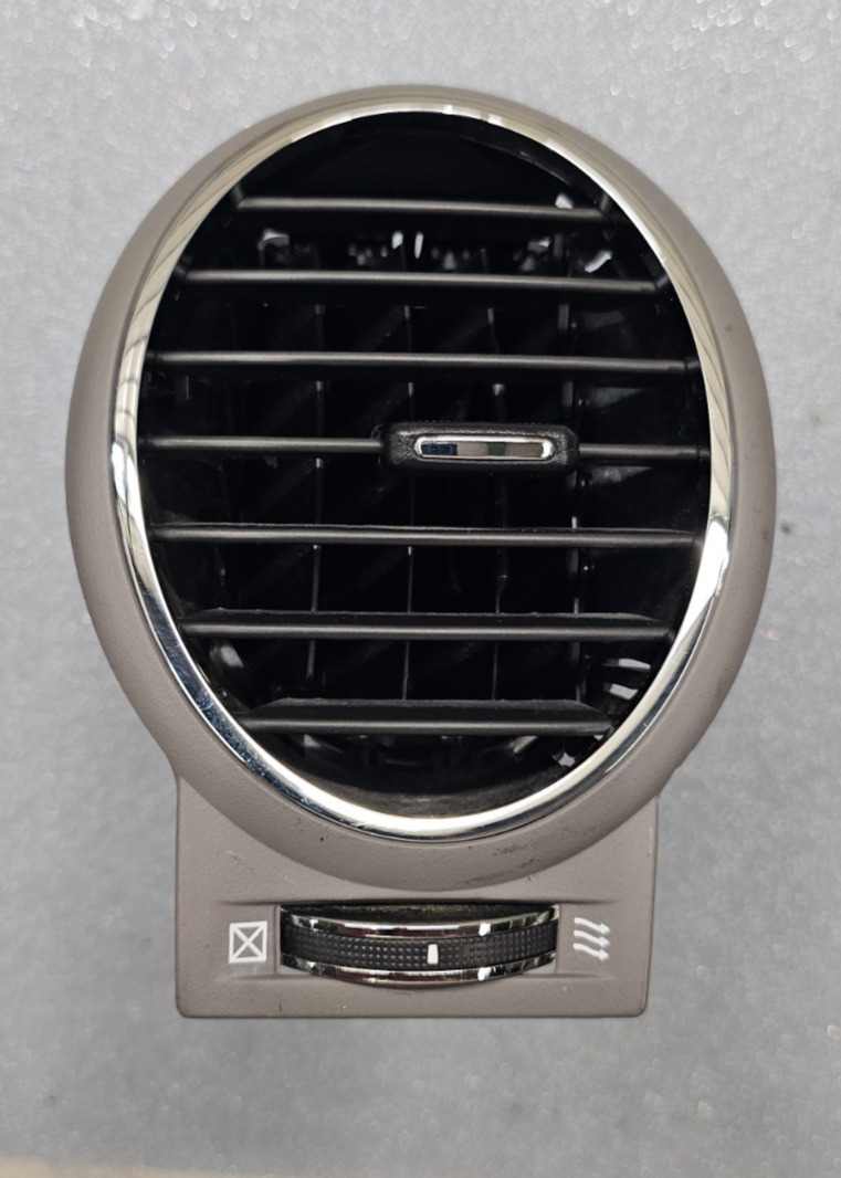 🔥08-12 Buick Enclave Left Driver Side Dash AC Air Vent Bezel Trim Gray