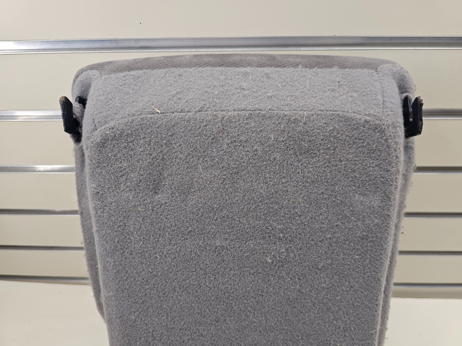 05-10 ODYSSEY 2ND ROW HEADREST CENTER CONSOLE ARM REST JUMP SEAT CLOTH GRAY OEM