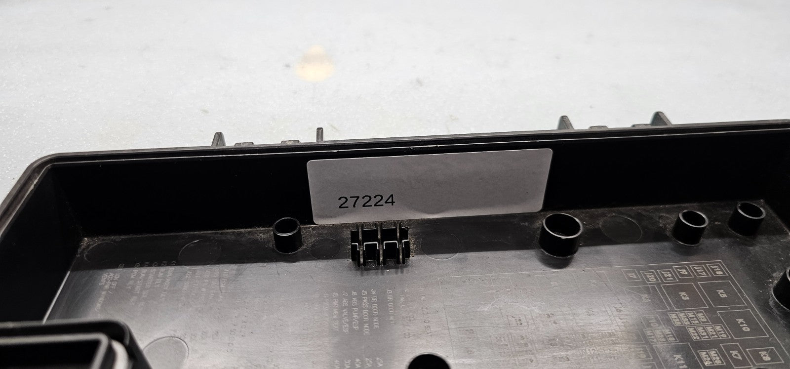 🔥11-14 Ram C/V Grand Caravan Fuse Relay Box Battery Cover Lid Junction Power 