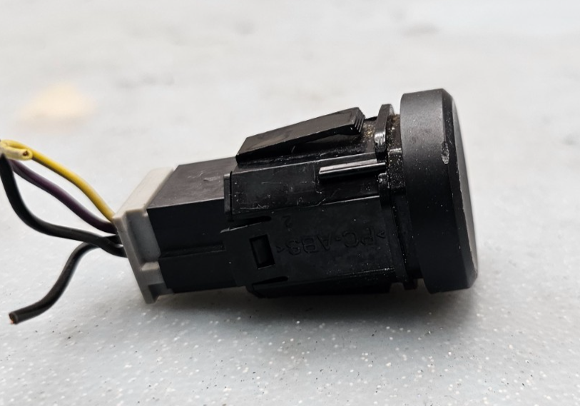 🔥08-14 Ford E150/250/350 Van Dash TCS OFF Traction Control Button Switch Black