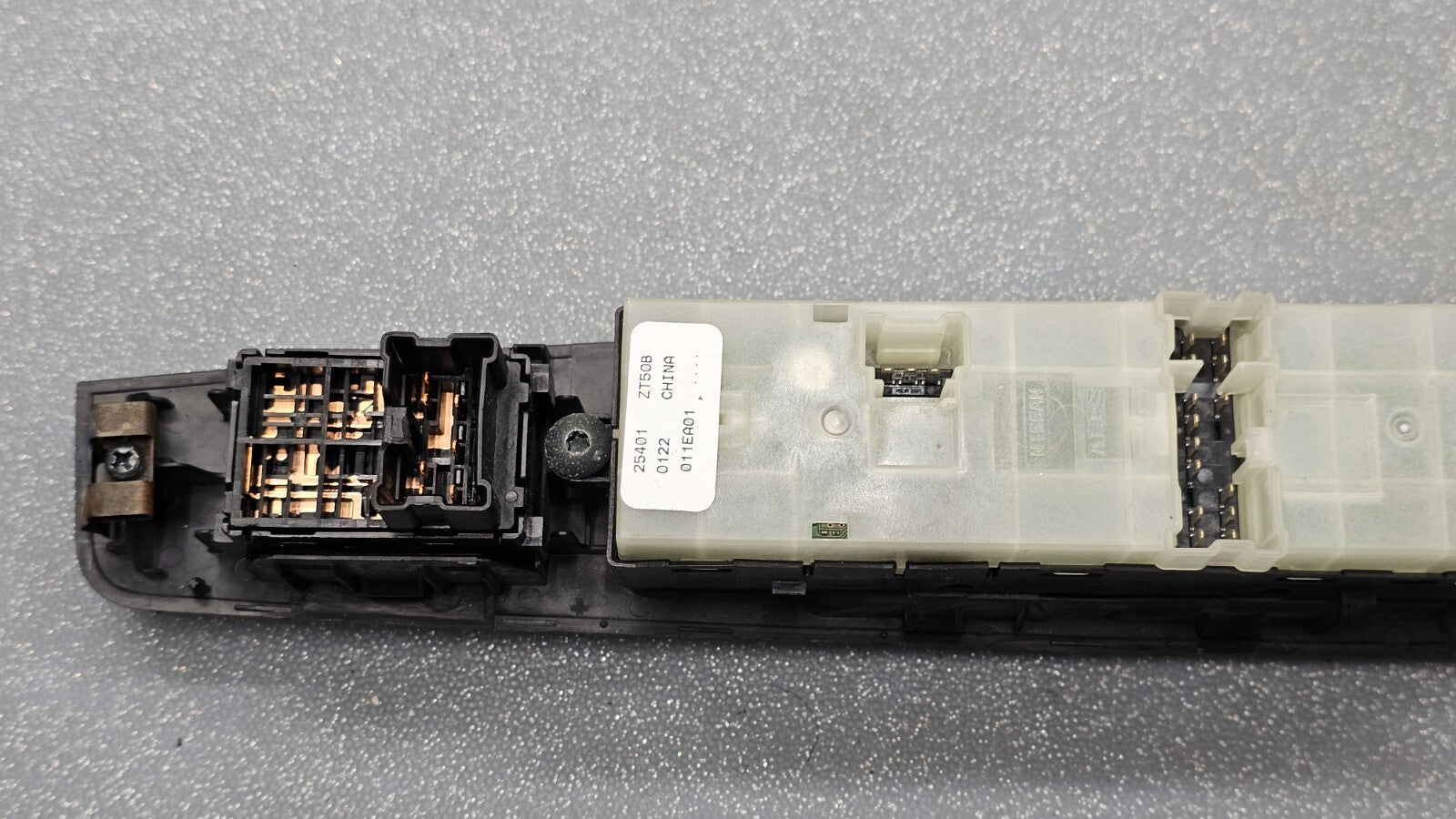 07-10 Nissan Sentra Front Left Driver Master Power Window Switch Assembly Black