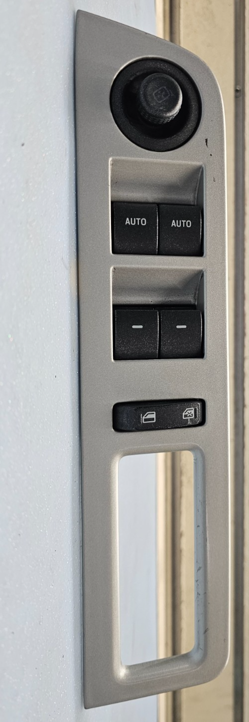 🔥07-10 Lincoln MKX Front Left Driver Door Power Window Master Switch Silver