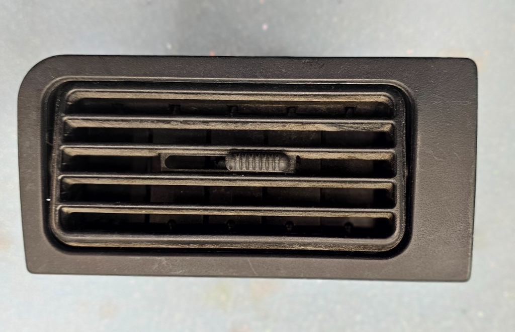 🔥05-07 FORD FOCUS Dash Center AC A/C HVAC AIR Vent HEATER Panel Bezel BLACK