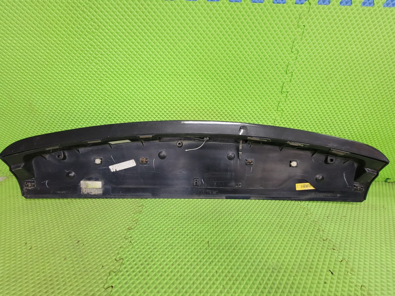 11-20 Dodge Grand Caravan Rear Upper Hatch Spoiler Wing Mount Break Light Blue