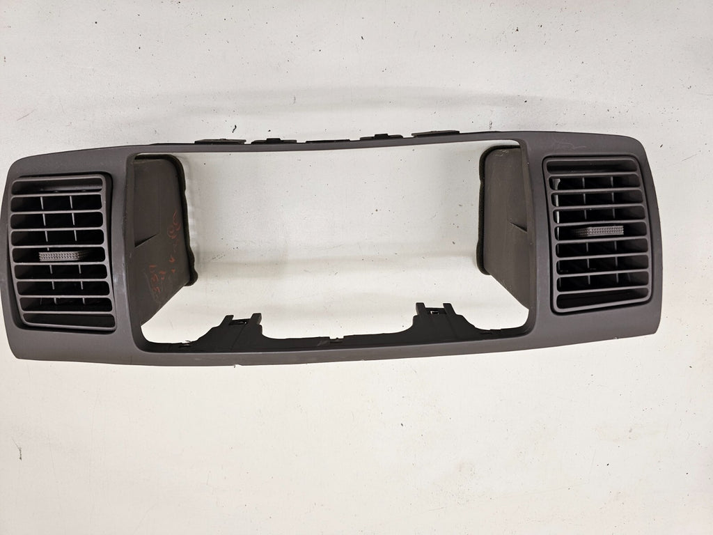 🔥03-08 TOYOTA COROLLA CENTER DASH RADIO SURROUND BEZEL TRIM PANEL OEM TAN B28