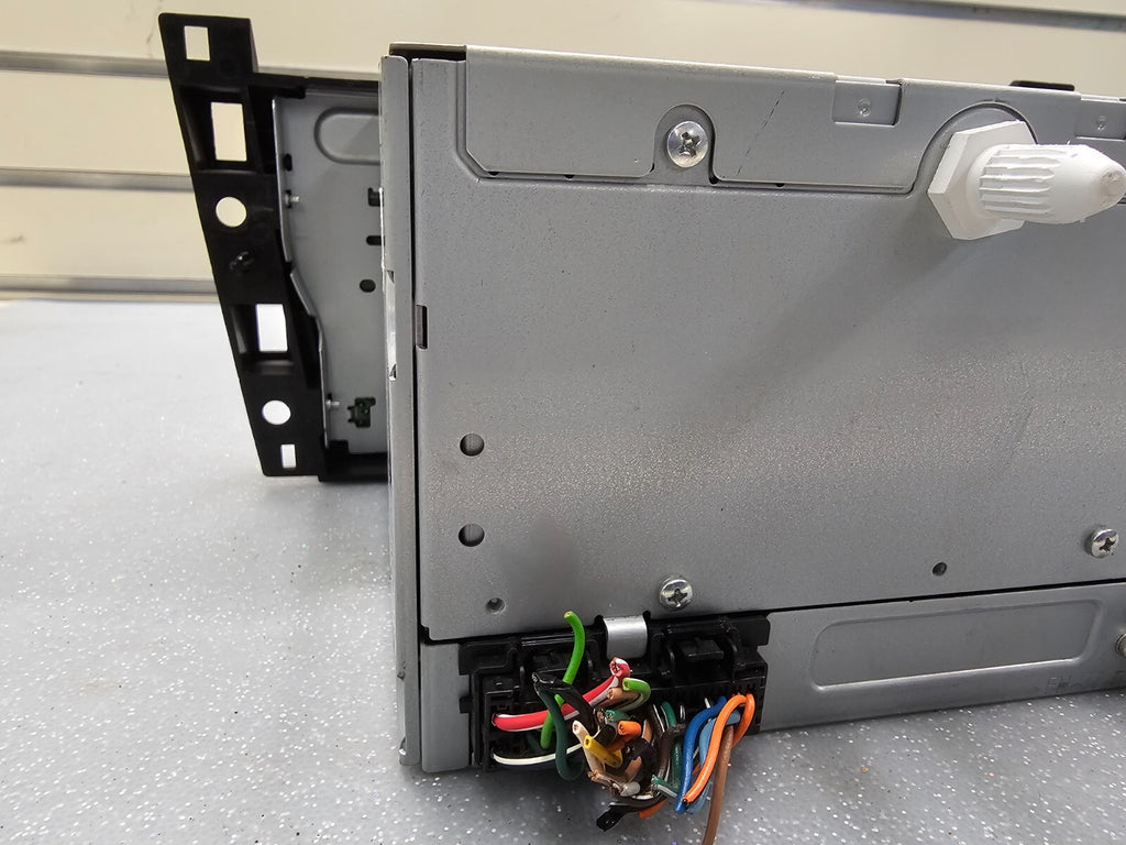 🔥2007 - 2009 Cadillac DTS SRX Radio CD MP3 Player OEM GNE42