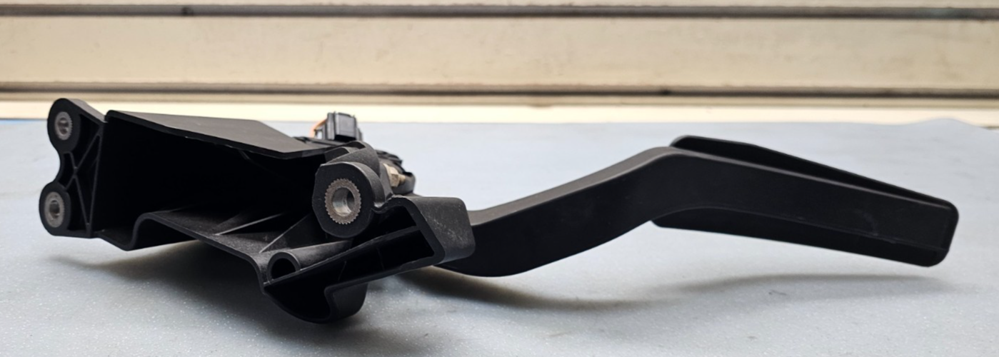 🔥2005-2008 Chrysler 300C Accelerator Pedal Assembly OEM