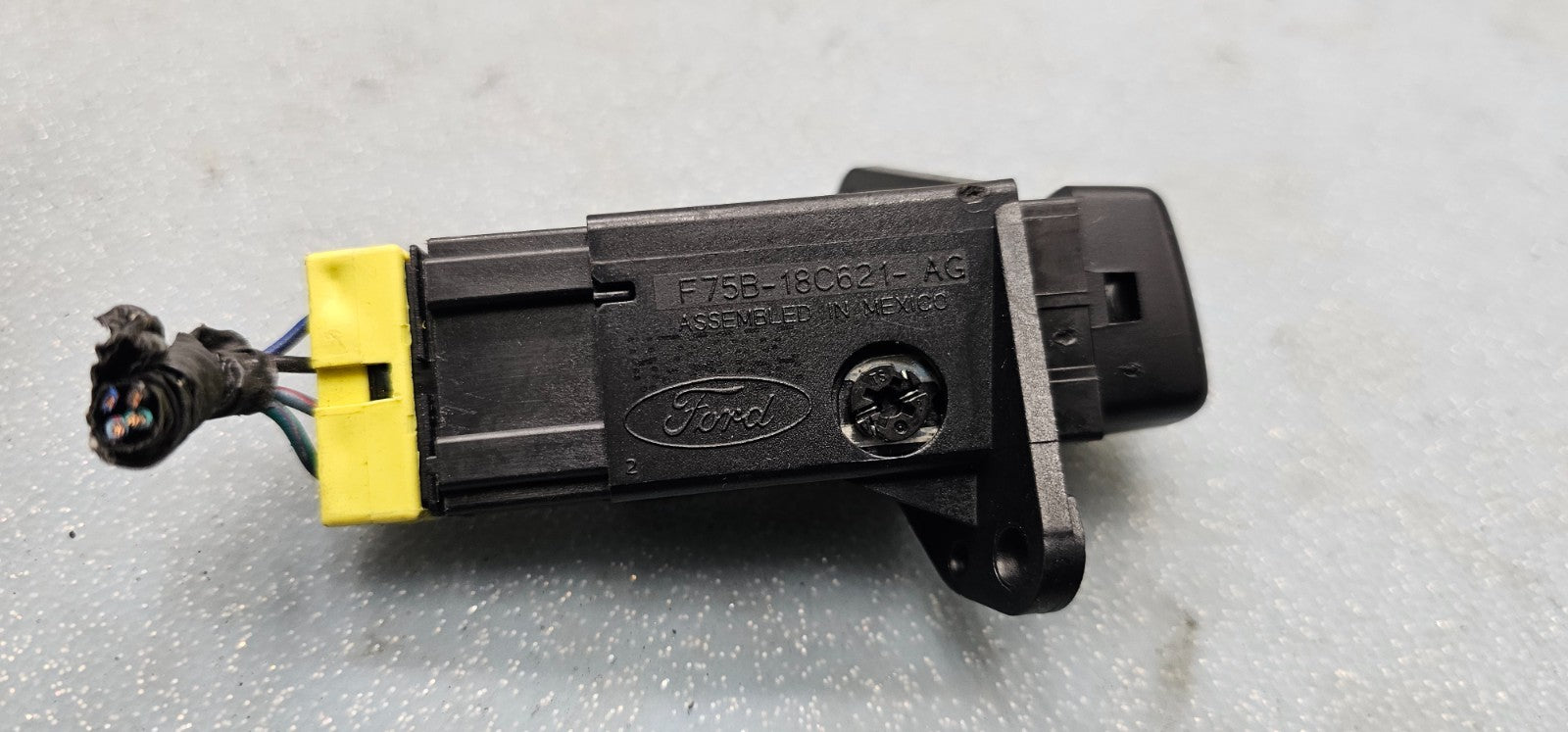 🔥99-02 Ford Expedition Navigator Rear Defroster Control Switch Assembly Black