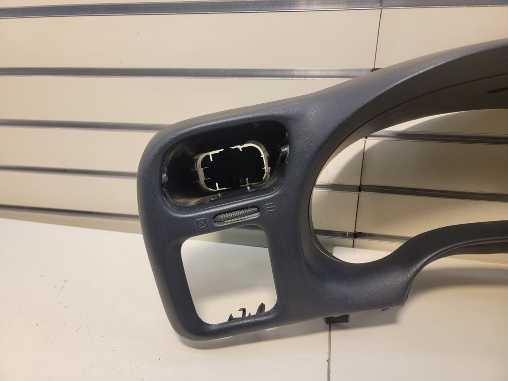 98-04 BLAZER S10 JIMMY SONOMA Cluster Dash Radio Bezel Dark Gray C8