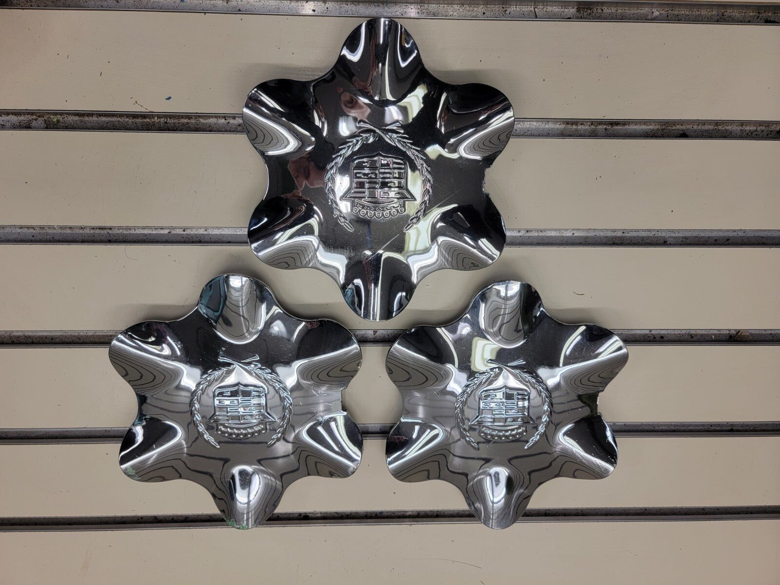 🔥1999-2000 Cadillac Escalade CHROME wheel CENTER CAPS OEM