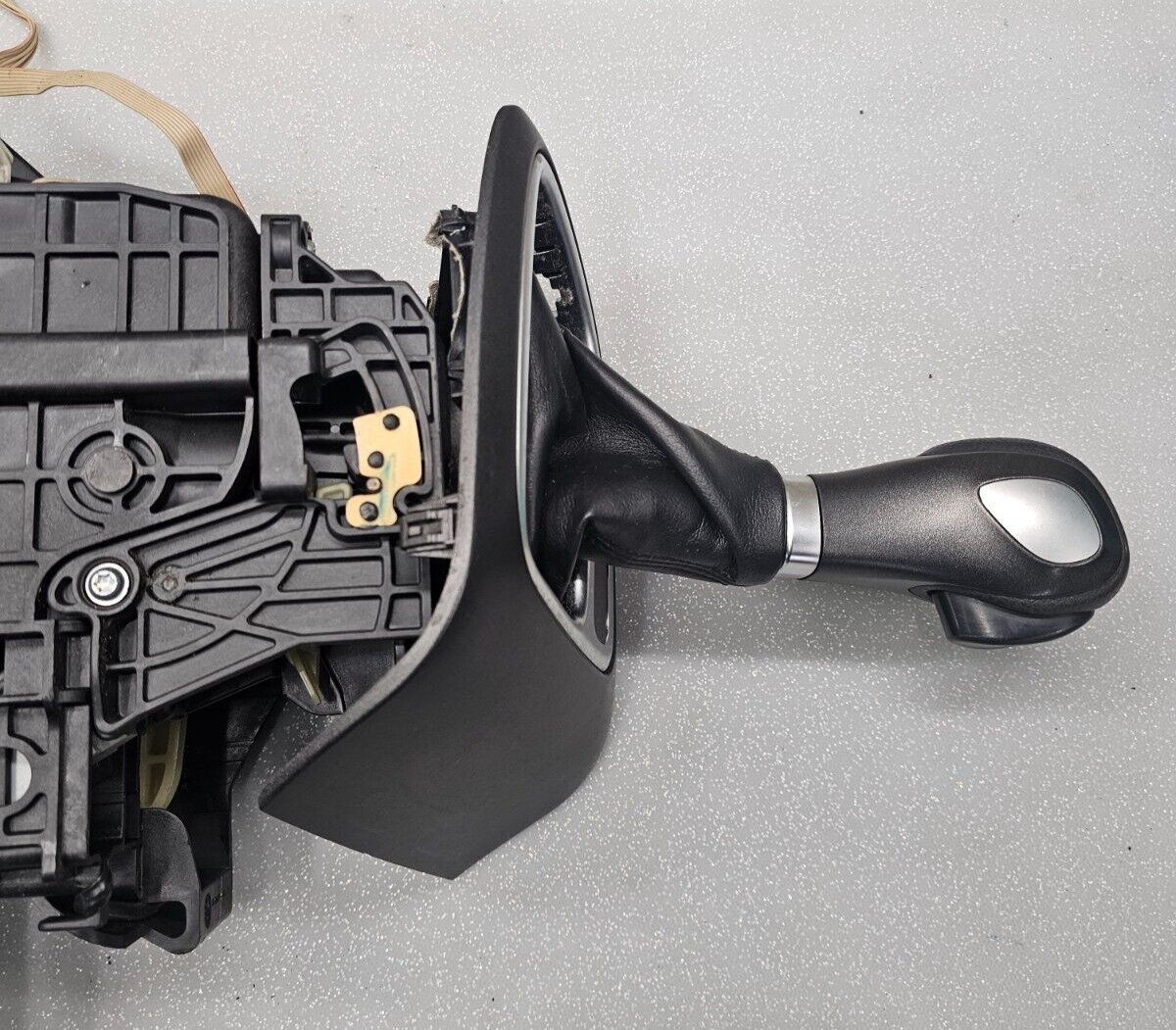 13-16 Dodge Dart Automatic Transmission Floor Gear Shifter Lever Assembly OEM