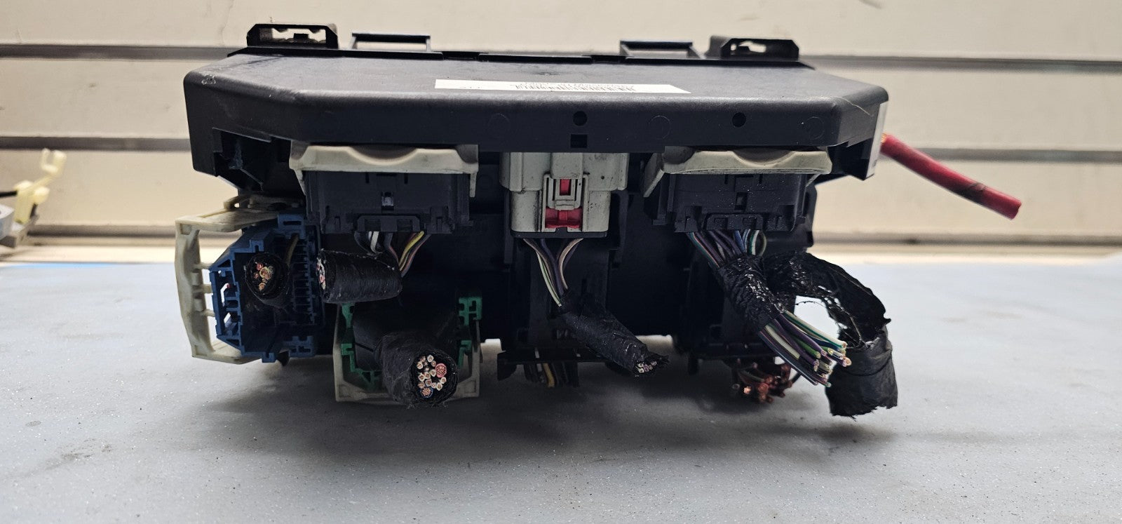 🔥08-09 Dodge Grand Caravan Journey Town Country Fuse box TIPM Power Module OEM