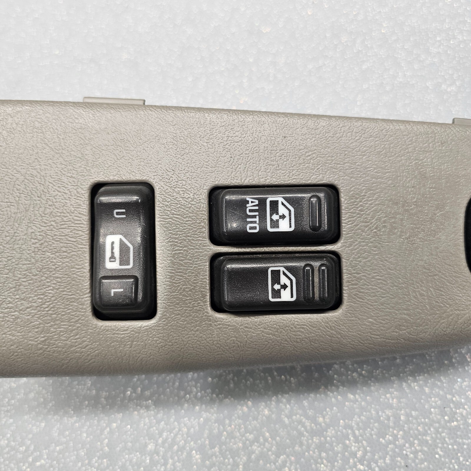99-02 Silverado SIERRA Door Maste Power Window Switch LEFT Driver LIGHTGRAY WS3