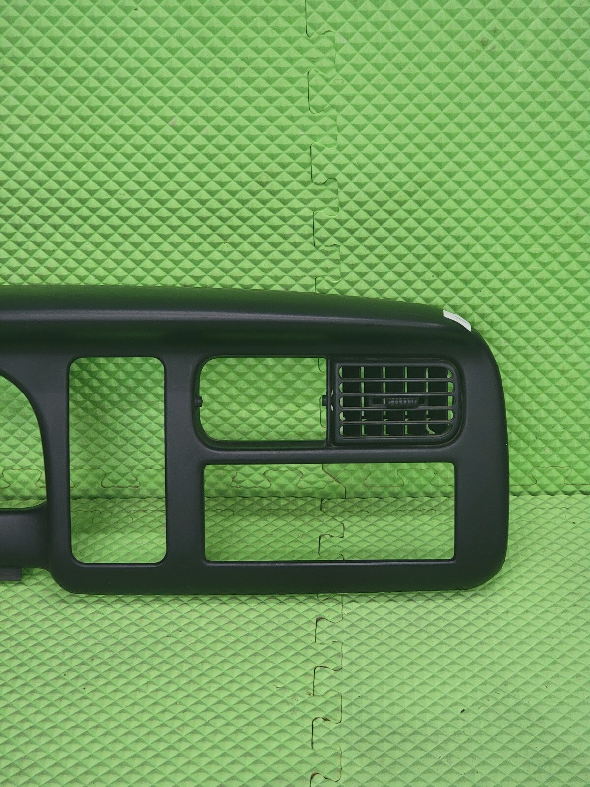 🔥98 - 00 Dodge Dakota & Durango Dash Trim Radio Gauge Cluster Bezel black C30