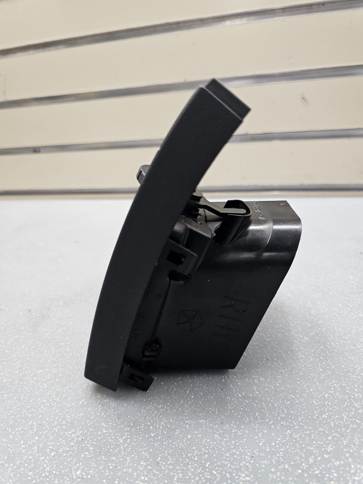 07-10 CHRYSLER SEBRING Dash Right Passenger A/C AC Air Vent Heater Panel BLACK
