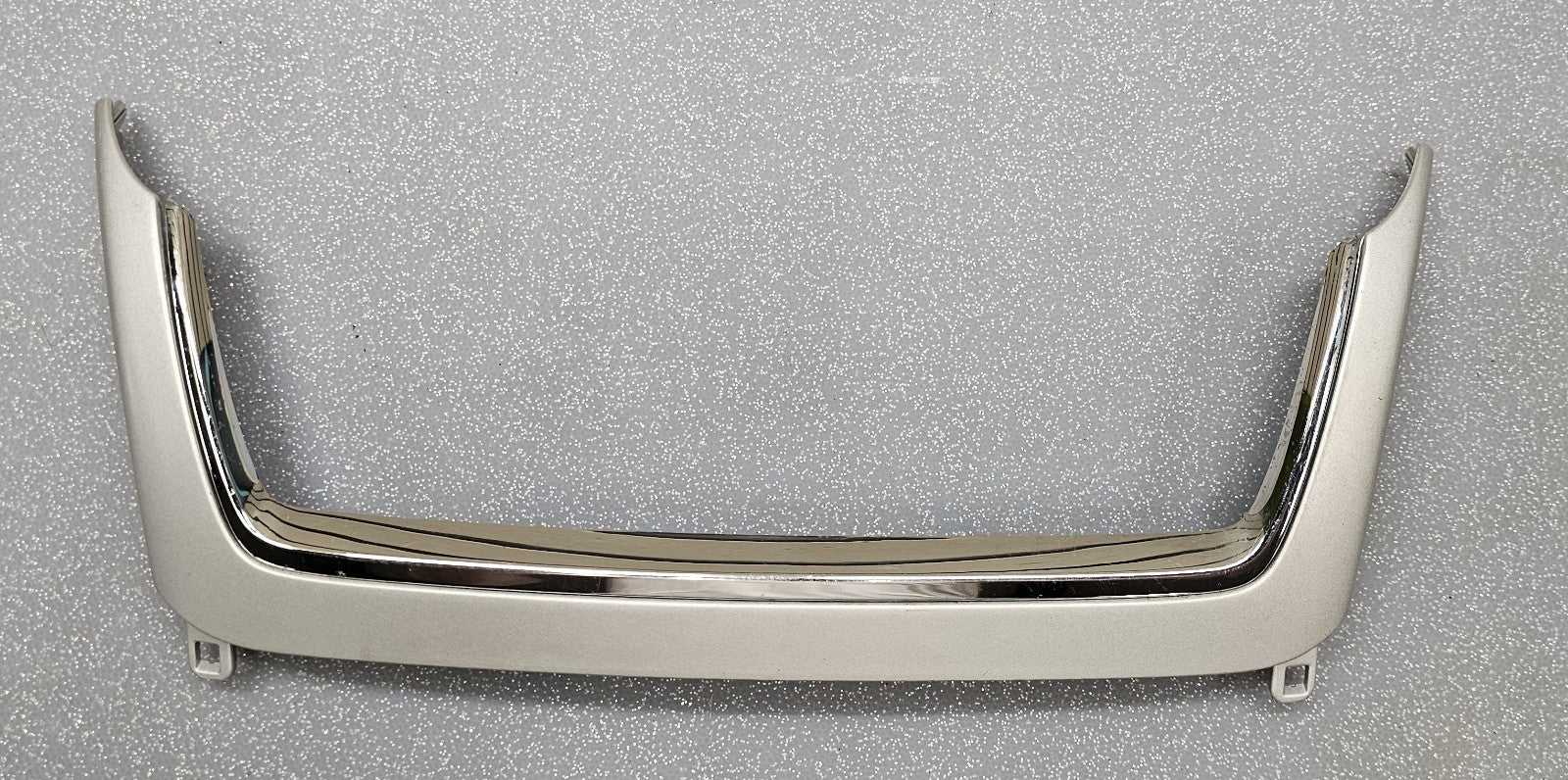 🔥08-12 Chevy MALIBU Center Dash Radio Bezel Panel UPPER Vent Trim SILVER B8