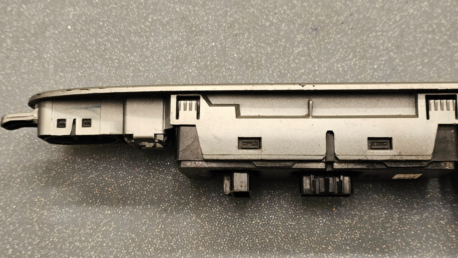 🔥05-10 Cobalt G5 Left Driver Master Power Window Switch Control Assembly SILVER